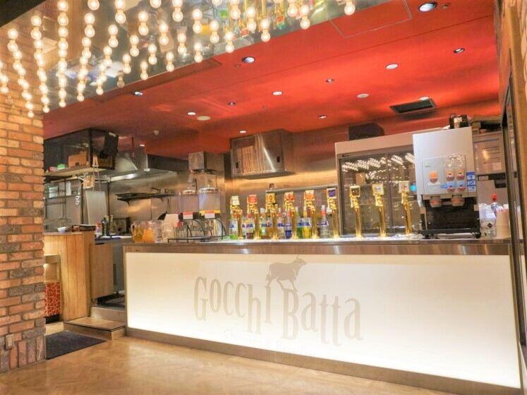 シュラスコ&ビアバー GOCCHI BATTA 上野店の制服4