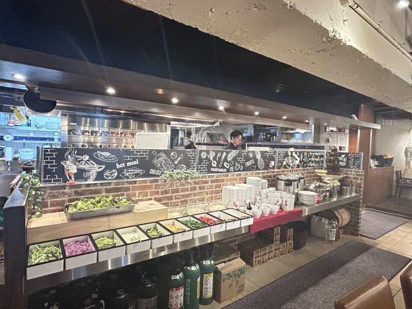 シュラスコ&ビアバー GOCCHI BATTA 門前仲町店の制服5