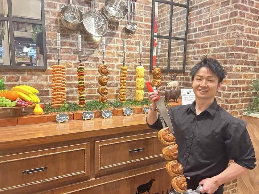 シュラスコ&ビアバー GOCCHI BATTA 門前仲町店の制服1