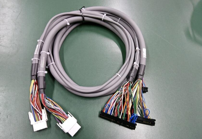 第一電材株式会社の制服4