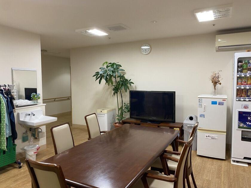 サービス付き高齢者向け住宅 ケアビレッジこころ伏見・淀の制服3