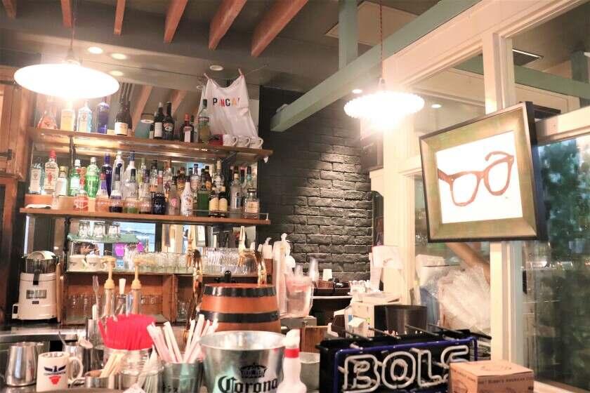 アメリカンレストラン&カフェ バビーズ 株式会社M・R・Sの制服6