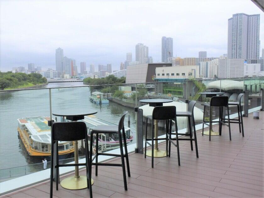 シンガポール・シーフード・リパブリック 東京の制服3