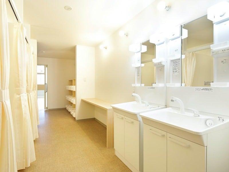 株式会社スタッフエージェント 名古屋営業所【003】の制服2