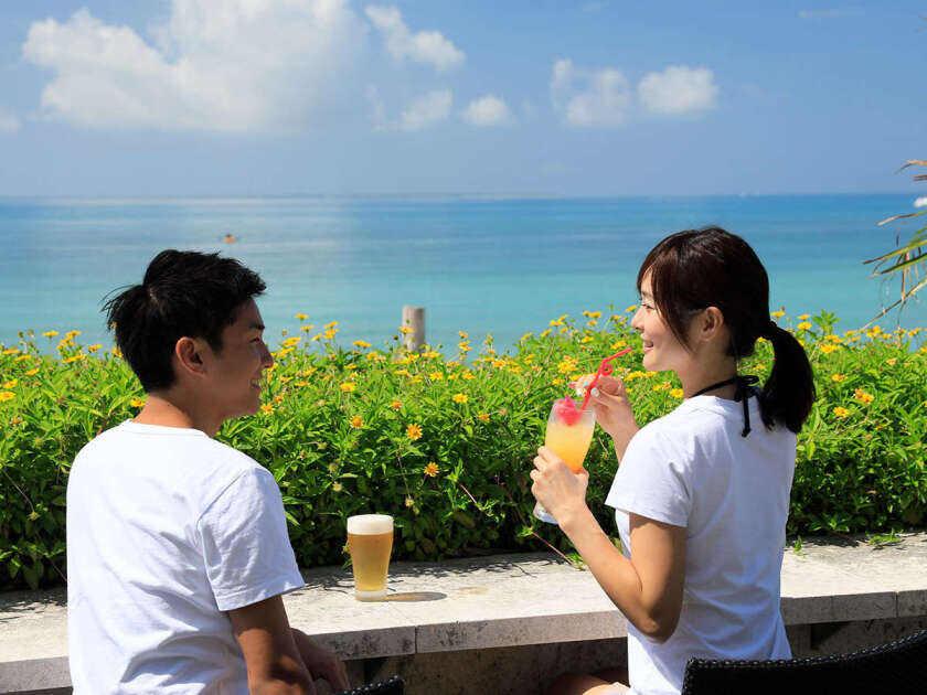 リピーターが多い!\人気の沖縄リゾートホテル/の制服3