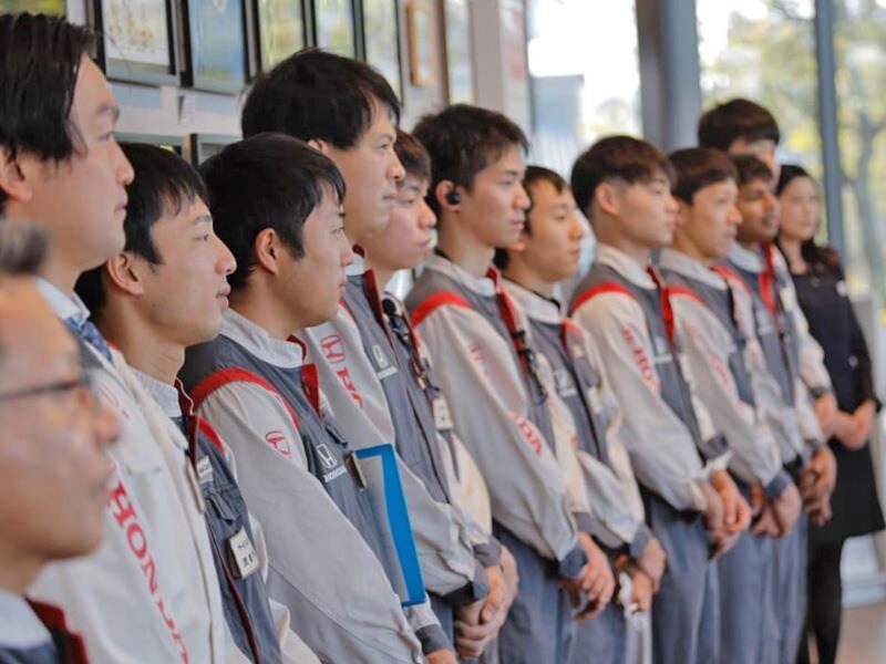 Honda Cars 宇部中央の制服1