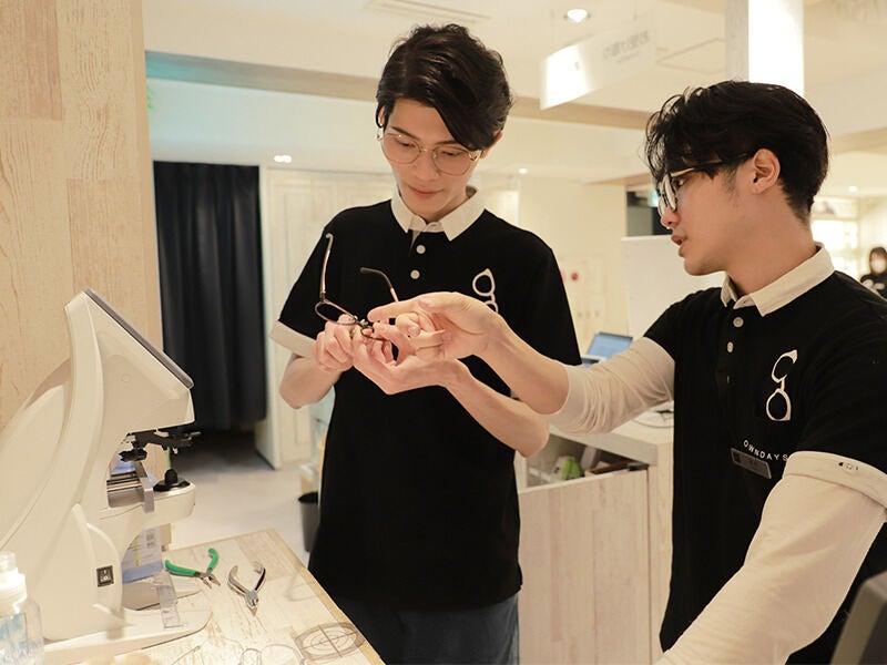 イオンモール土岐店の制服2