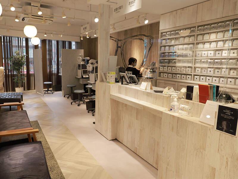 イオンモール土岐店の制服8