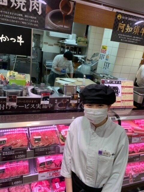 肉処 かつヰ 姫路店の制服1