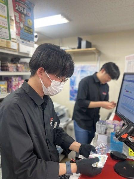 フルコンプ 新宿南口店の仕事画像2