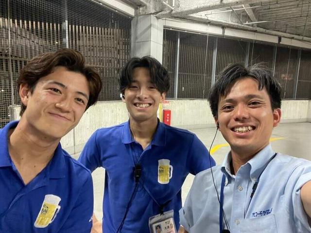 初バイトは甲子園|ビール売り子のチェッカー|男性活躍中(フード・飲食、西宮市)のイメージ画像