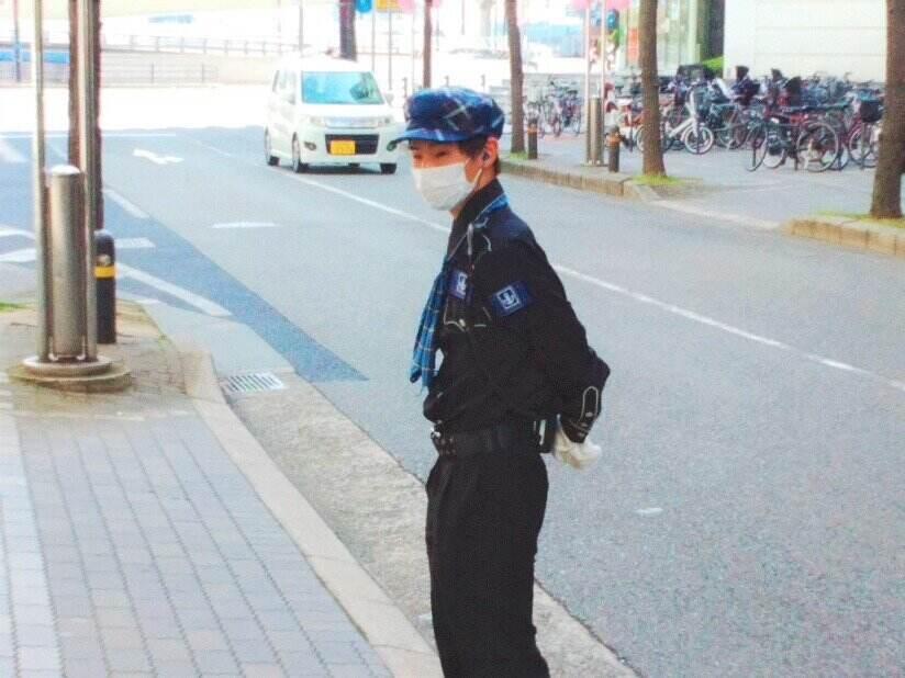 078ガード株式会社 20代~70代と幅広い世代活躍中! 応募後は5分以内にSMS/メールで面談日の連絡します!の制服5