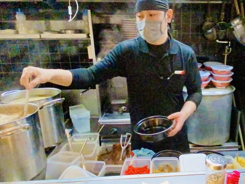 希望軒 JR神戸駅前店の仕事画像3