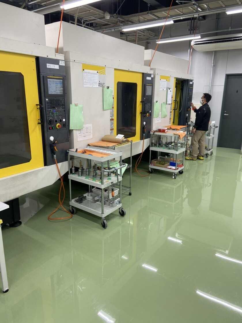 株式会社ベルクシーアルファの制服2