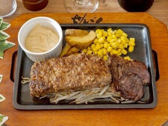 レストランせんごく新板橋店の制服1