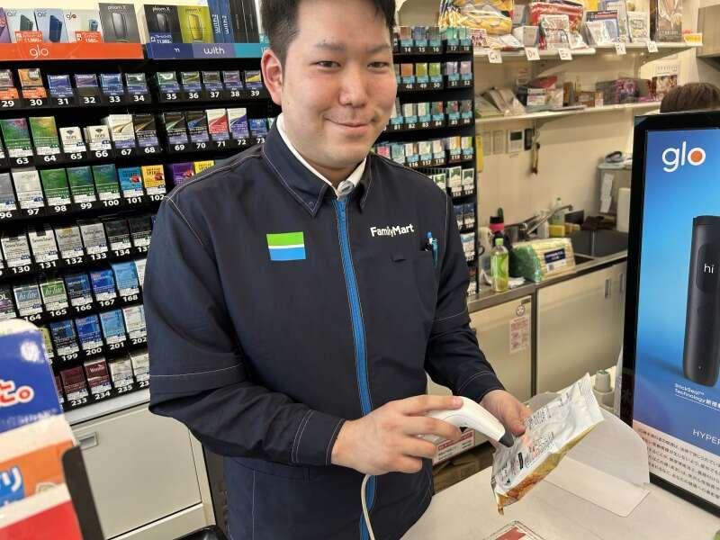 ファミリーマート霞が関ビルディング店の仕事画像2