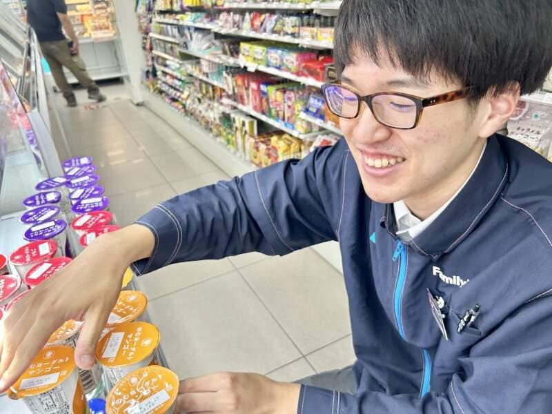 ファミリーマート 東心斎橋二丁目店の仕事画像1