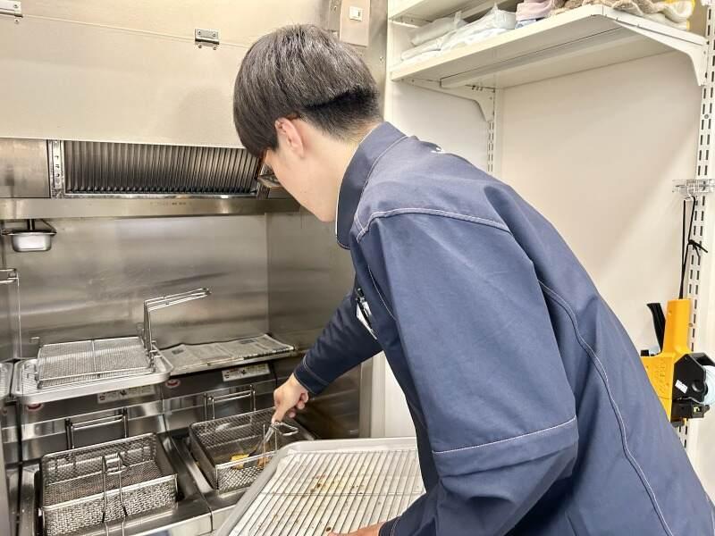 ファミリーマート 東心斎橋二丁目店の仕事画像2