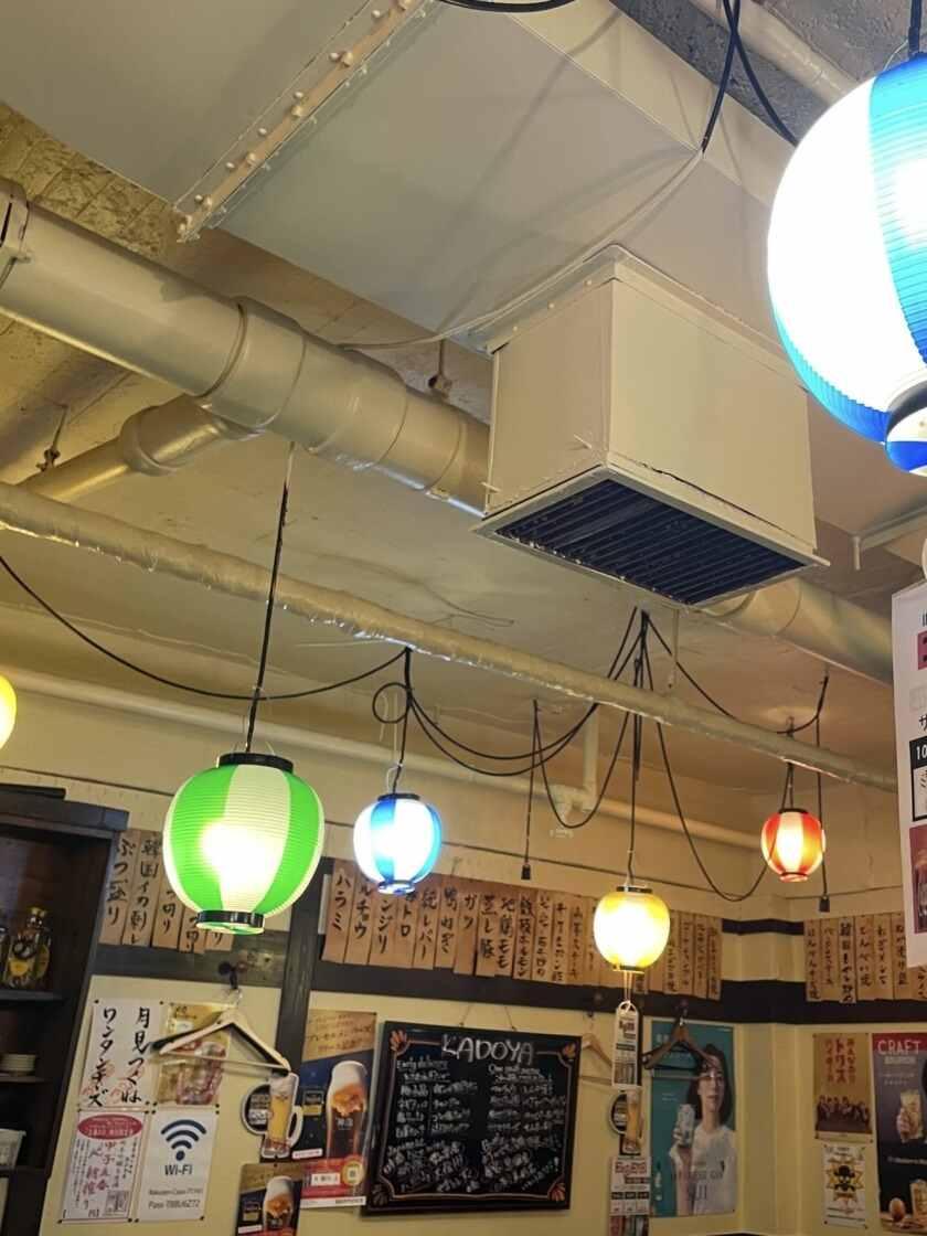 大衆酒場池袋カドヤの制服4