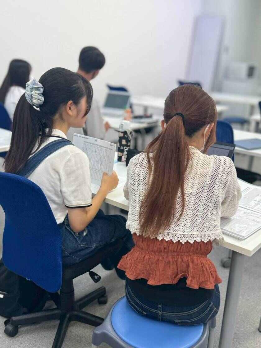 武田塾 伊丹校の制服1