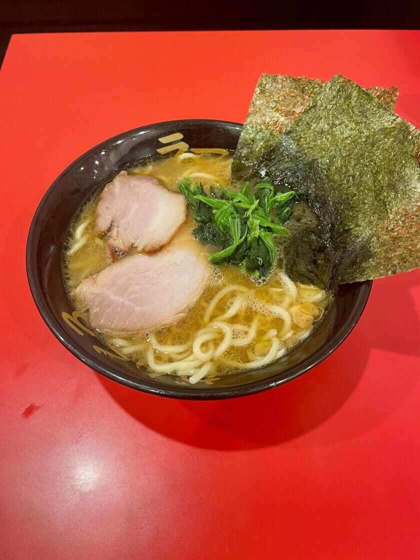 ラーメン家がんくろ 武蔵小山店の制服3