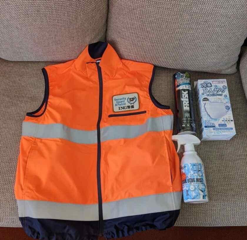 株式会社I・N・Gの制服3