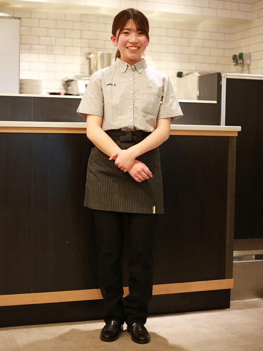 ドトールコーヒー 京橋2丁目店の制服2