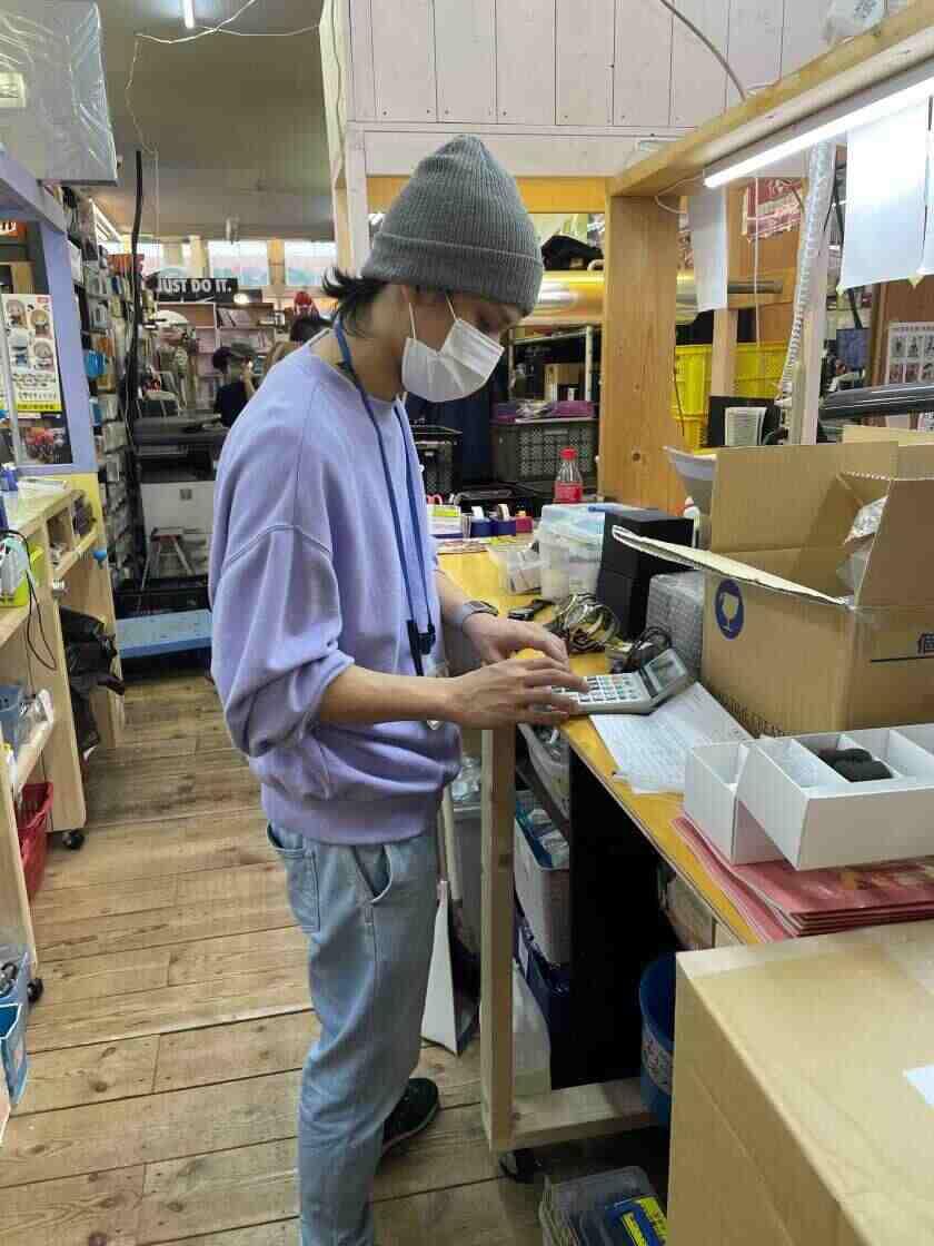 マンガ倉庫 久留米店 の制服2