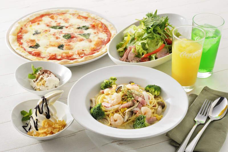 パスタトピザ ゆめタウン夢彩都店の仕事画像2