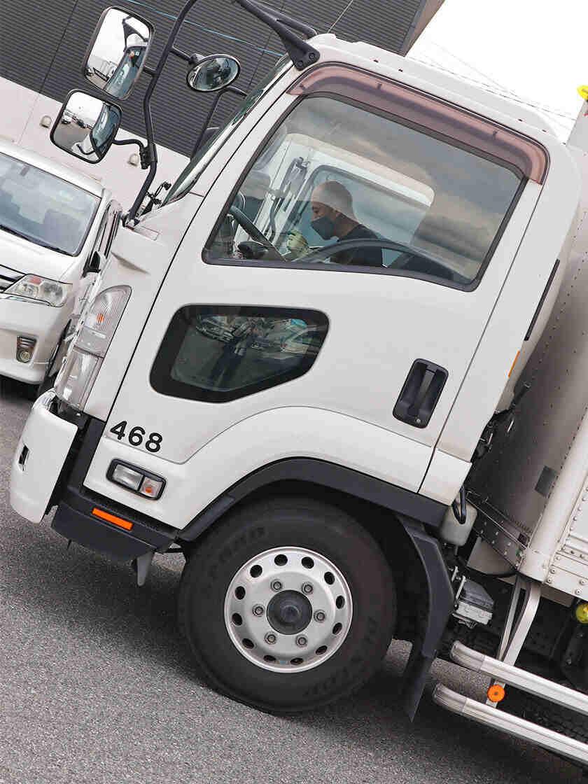 株式会社T.A.Tの制服2