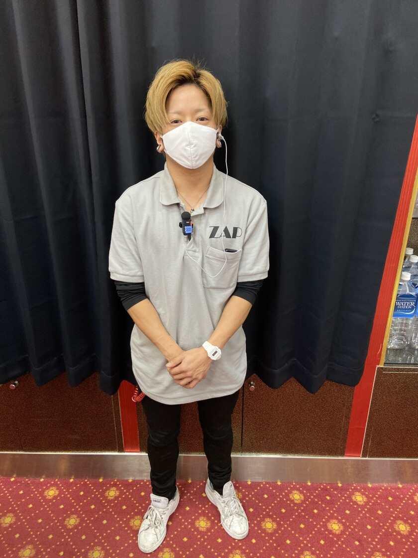 ZAP プレステージ店の制服2