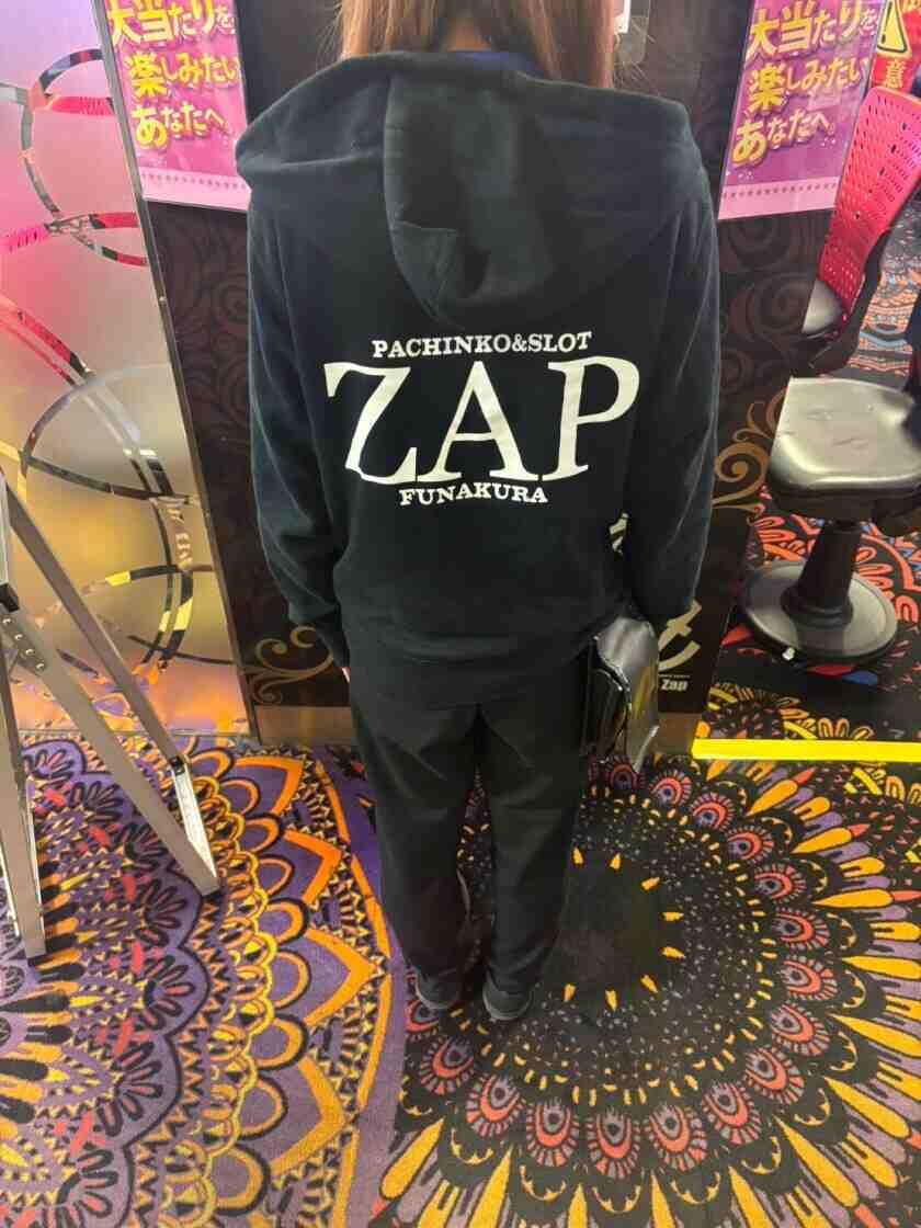 ZAP 舟倉店の制服2