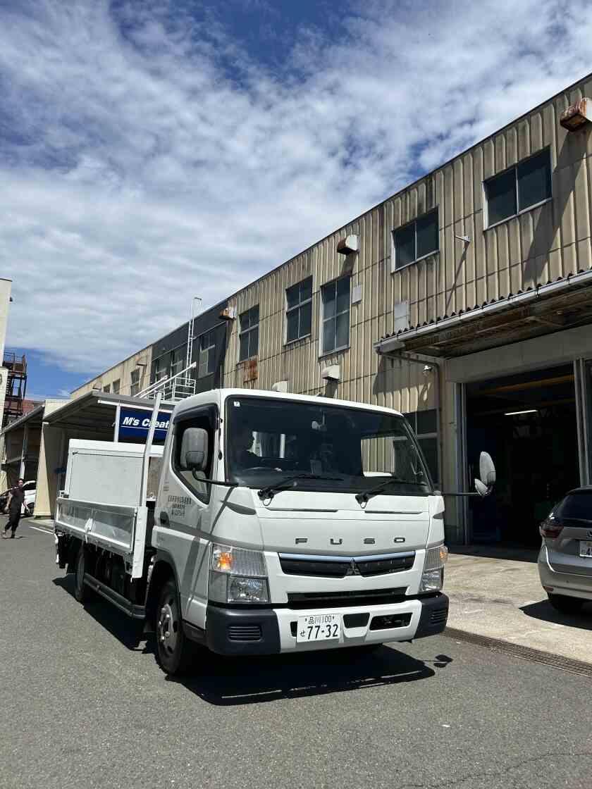 逆瀬川株式会社 大田工場【産業廃棄物中間処理施設】の制服1