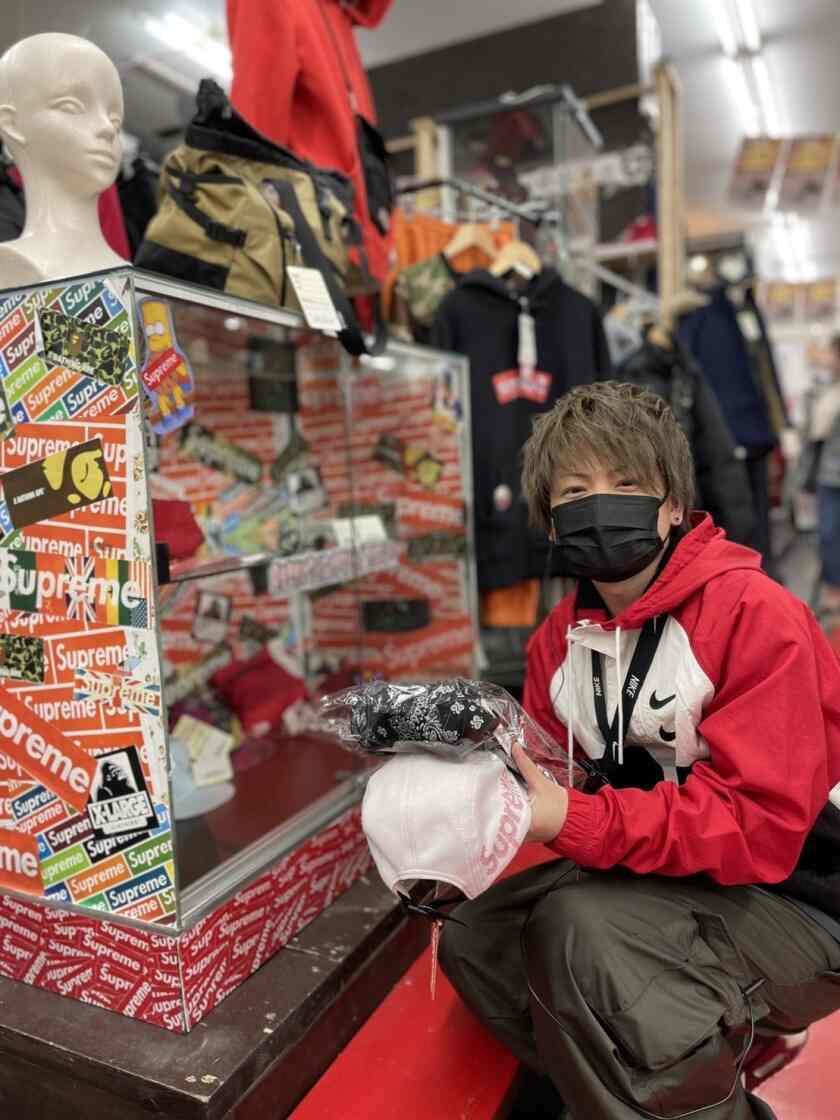 万代 旭川アスパ永山店の制服1