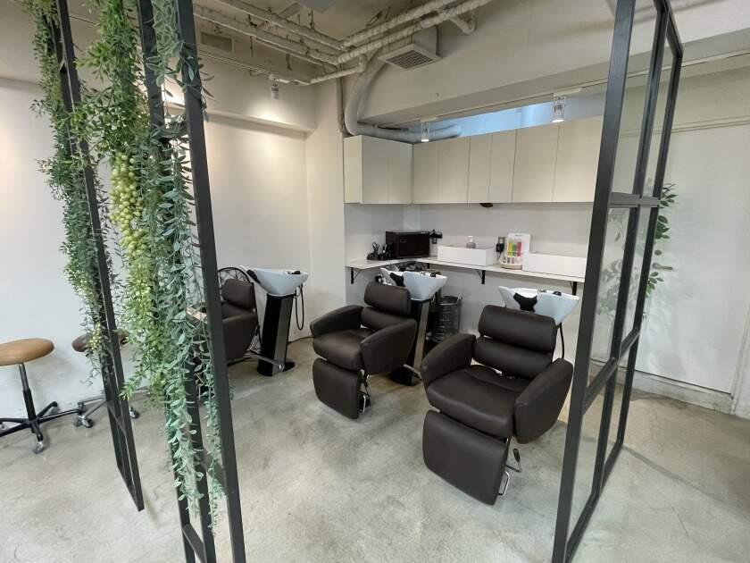 イグレック ビス 渋谷店(IGREK BIS)の制服4