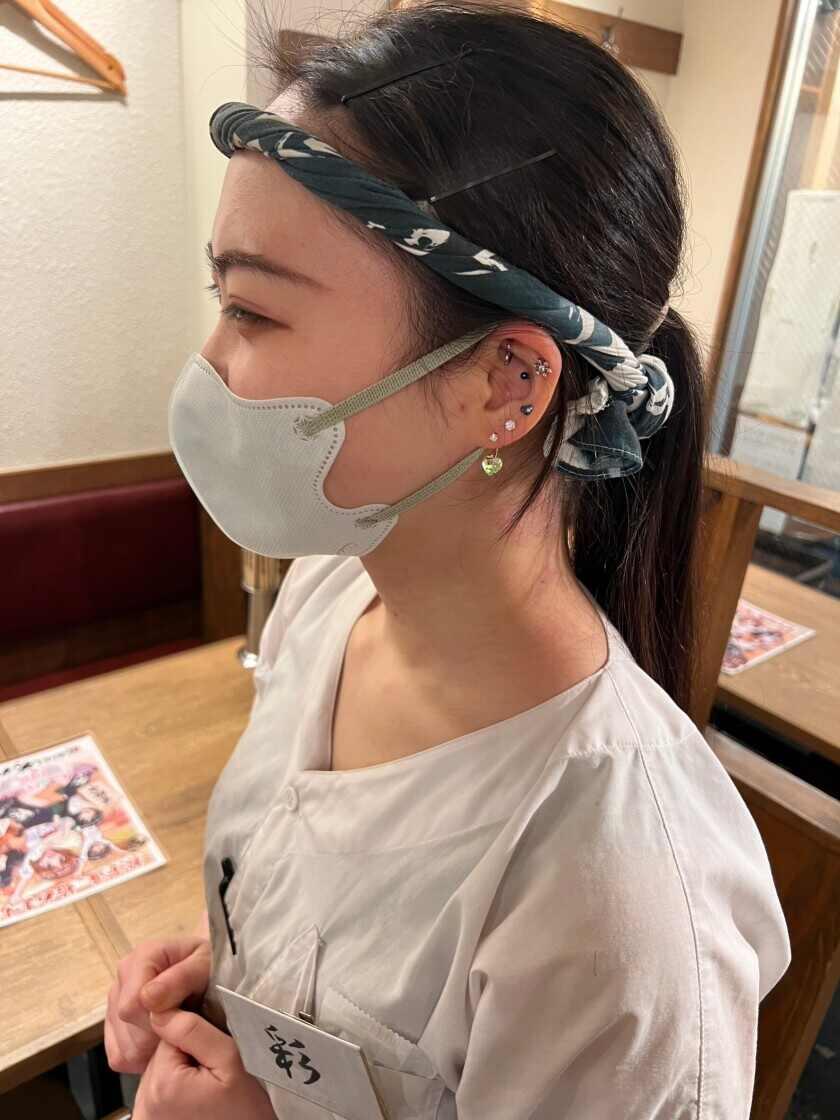 ダンダダン小倉店の制服3