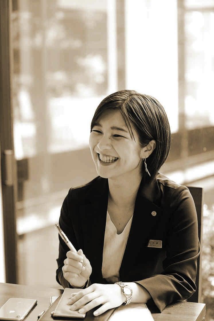 オランジェ株式会社の制服2