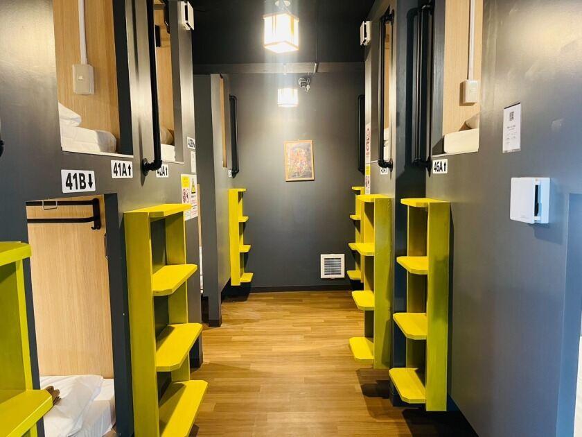 荻窪とんぼホテルの制服4