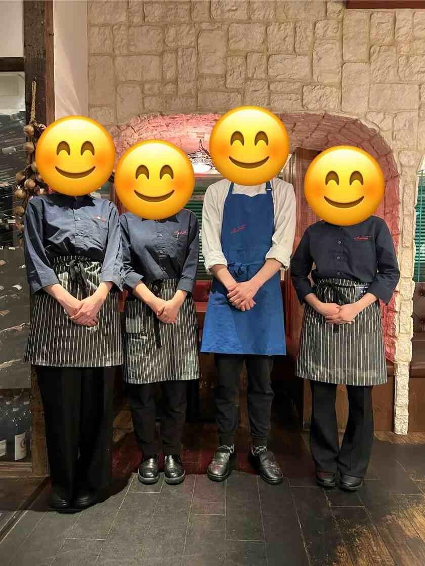 イルキャンティ・メッツォの制服1