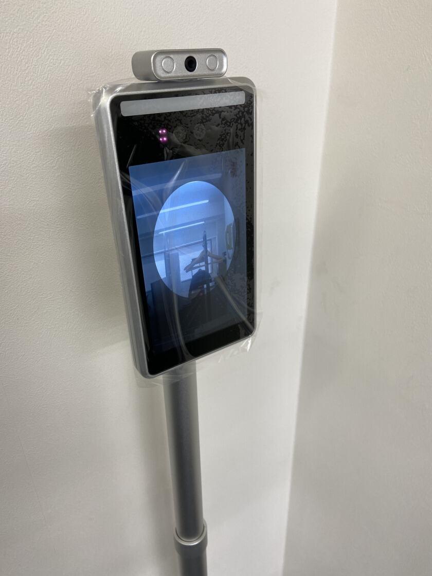 株式会社エコールの制服1