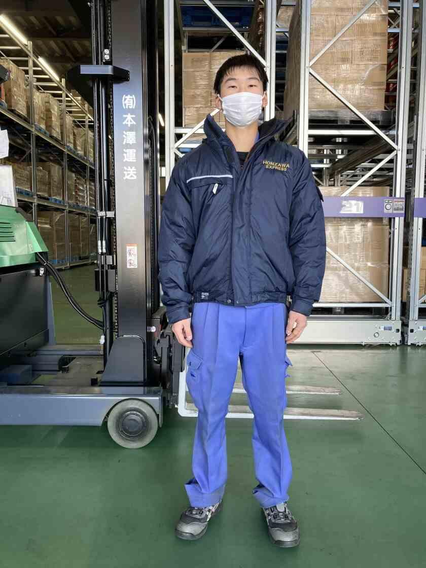 有限会社本澤運送の制服1