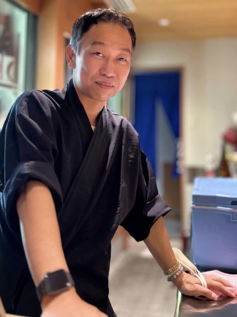 唎き酒処 酒の穴の制服3