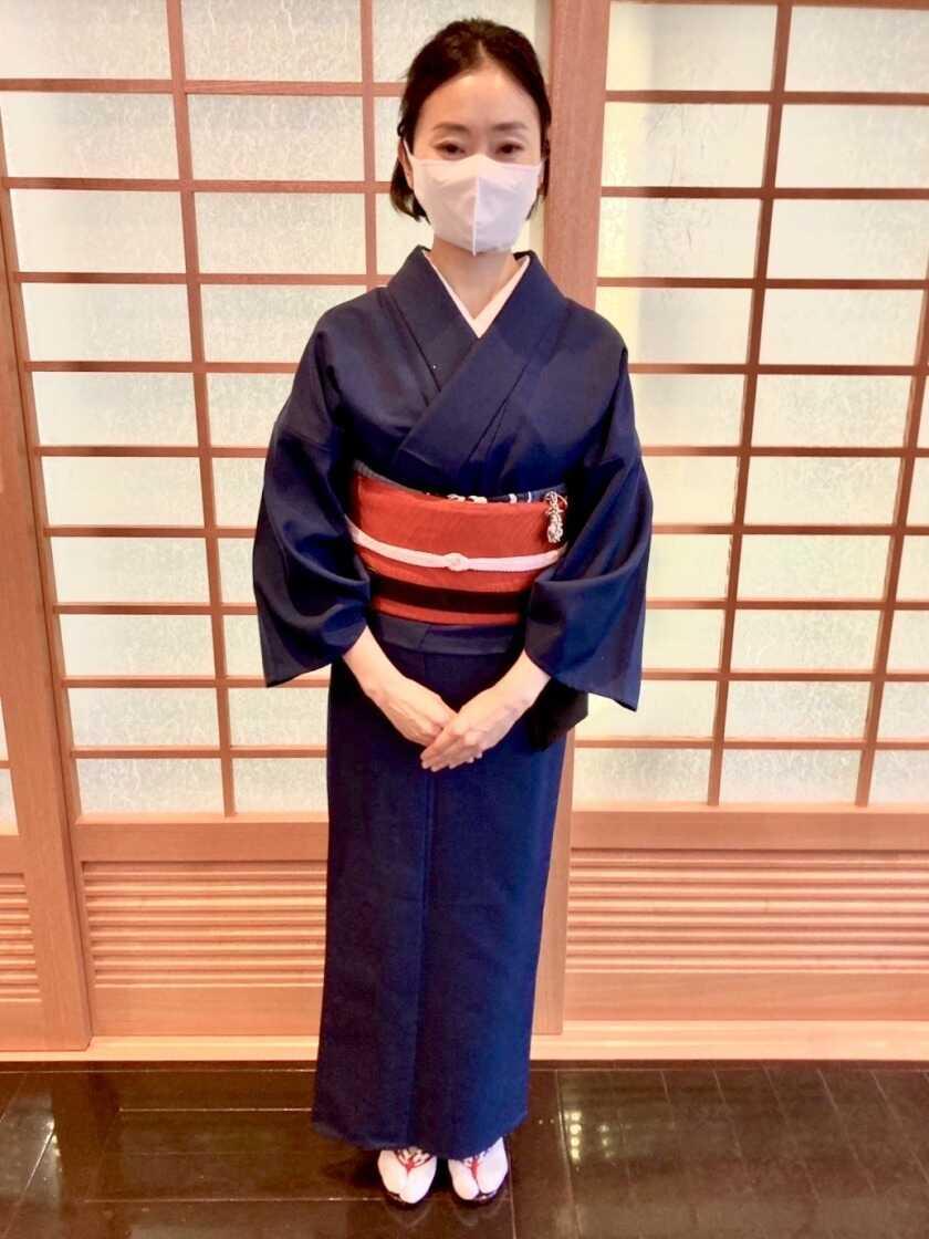 唎き酒処 酒の穴の制服1