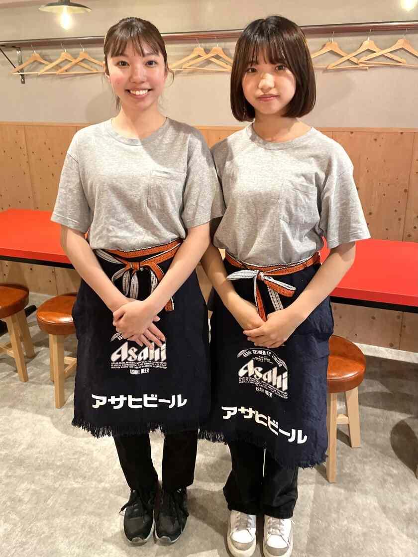 ぎょうざの一休 夙川店の制服1