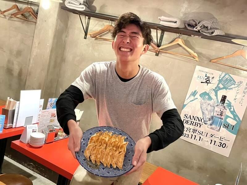 ぎょうざの一休 神戸モザイク店の仕事画像3