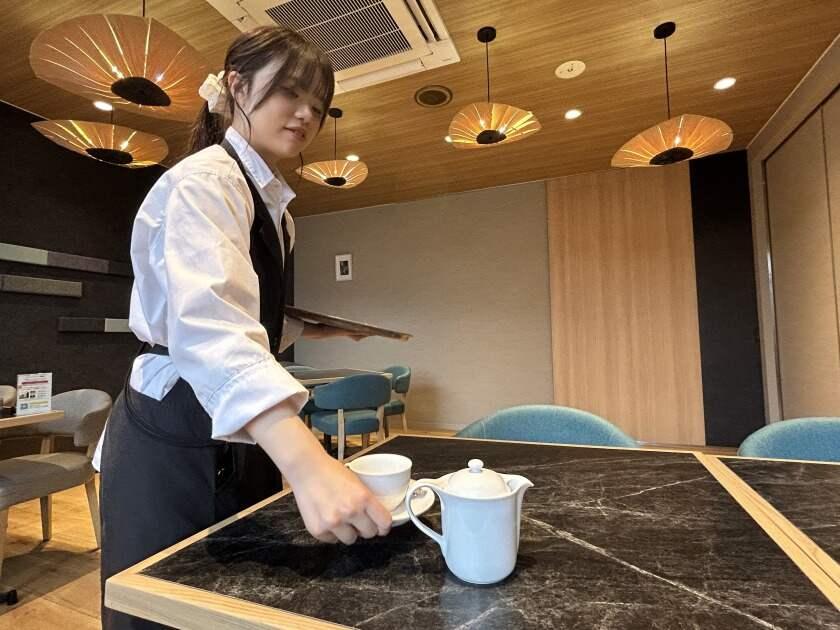 湖北ホテル内レストラン il favore(イル・ファヴォーレ)の制服3