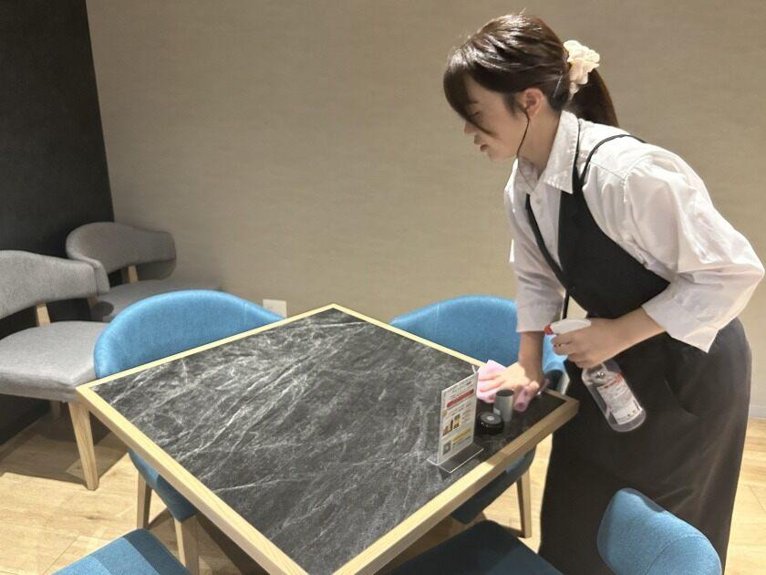 湖北ホテル内レストラン il favore(イル・ファヴォーレ)の制服2