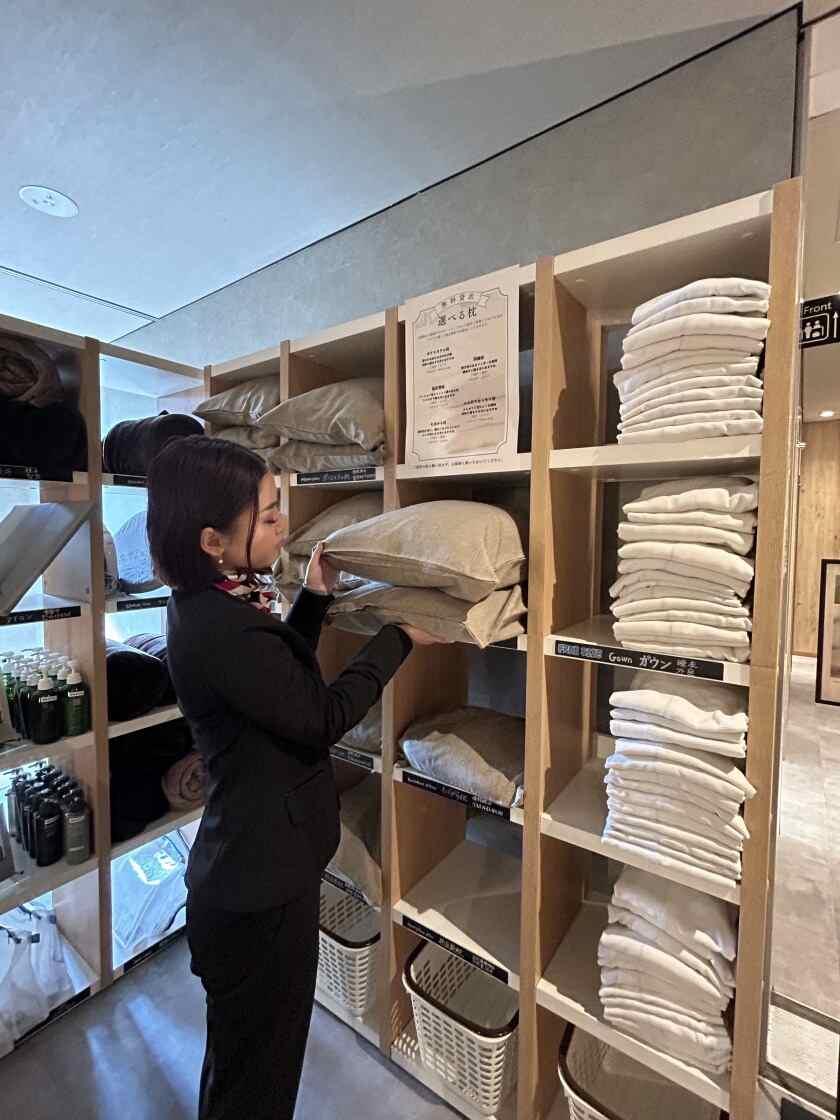 湖北ホテルの制服2