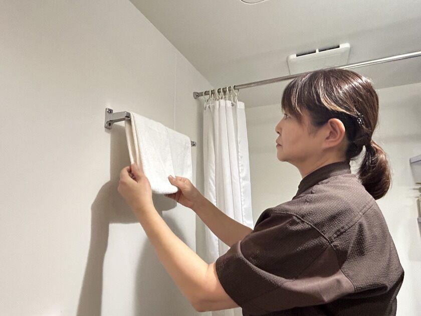 湖北ホテルの制服3