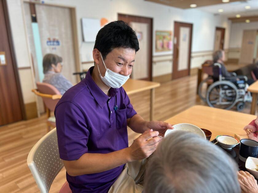 社会福祉法人マイクロ福祉会の制服9